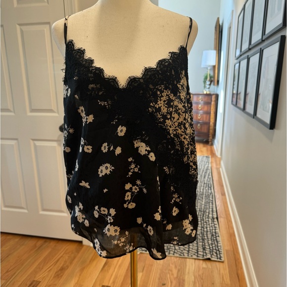 Heartloom Tops - Heartloom Black/Cream Floral Cami NWT